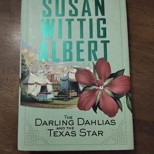 THE DARLING DAHLIAS AND THE TEXAS STAR